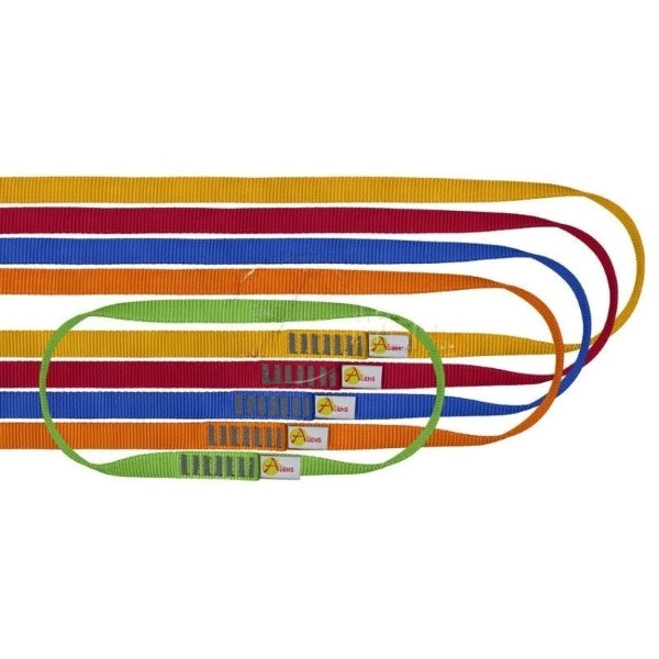 Aliens Rundschlingen Sets – Robuste Rundschlingen aus Polyamid mit einer Mindestbruchlast von 22 kN. In leuchtenden Farben, langlebig und einfach zu handhaben. Jetzt entdecken! – Jetzt erhältlich im MTN Shop DE.