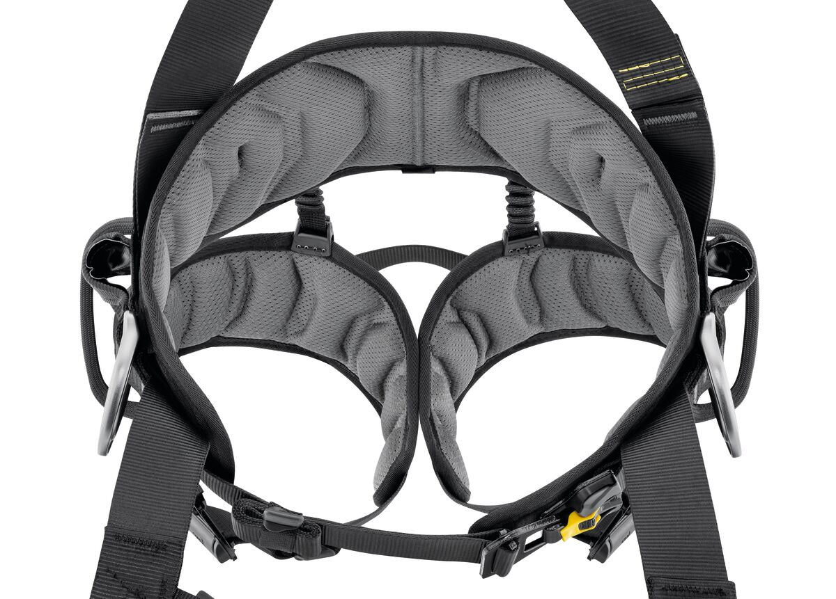 Petzl VOLT LIGHT, konturierter Schaumstoff und atmungsaktives Material an Schulterträgern, Hüftgurt und Beinschlaufen. - imagen 4