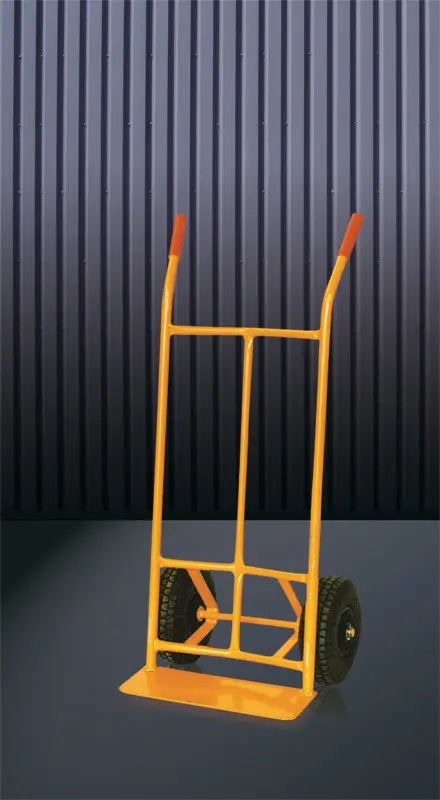 Eichinger Sackkarre 1108 – Stabile Stahlrohrkonstruktion mit 300 kg Traglast und wahlweise Vollgummi- oder Luftbereifung. Ideal für gewerbliche Anwendungen. Jetzt mehr erfahren! – Jetzt erhältlich im MTN Shop DE.