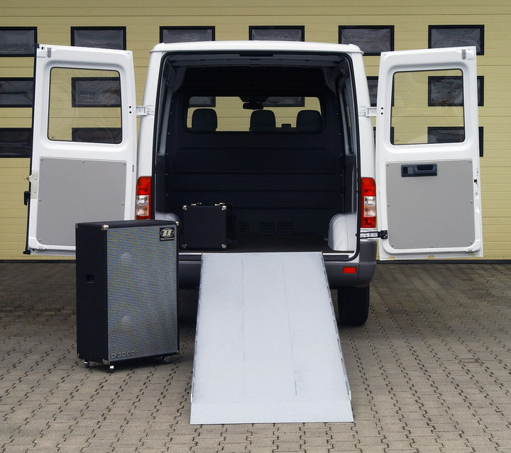 ALTEC Eventschiene mit Roll-Case beim Verladen - imagen 9