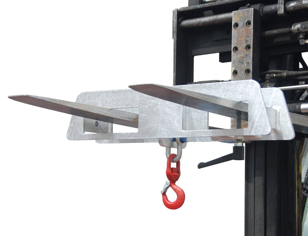 Bauer Lasthaken LH-II 1,5 – Verschiedene Traglasten, Abrutschsicherung, mit Wirbellasthaken. Geeignet für Gabelzinken und Pratzenstapler. Jetzt mehr erfahren! – Jetzt erhältlich im MTN Shop DE.