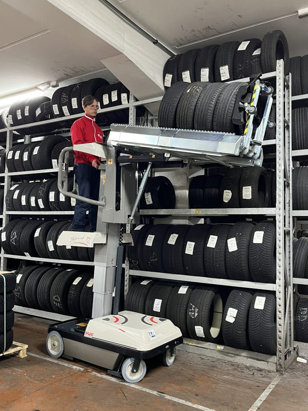 Bravi Sprint TL | Mobiler Kommissionierer für Autoreifen – – Jetzt erhältlich im MTN Shop DE.