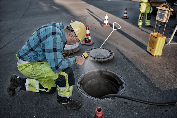 KSE-LIGHTS Ex-geschützte Handleuchte KS-8890 – – Jetzt erhältlich im MTN Shop DE.
