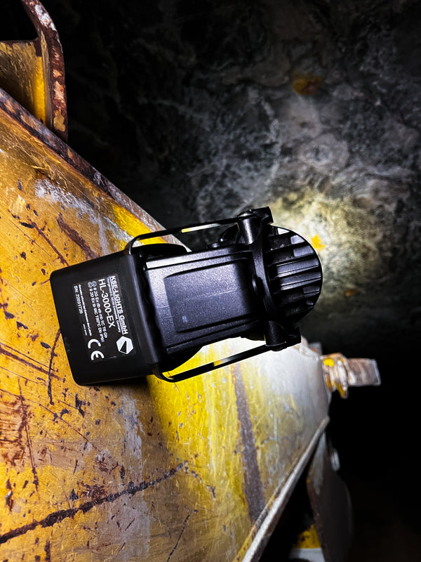 KSE-LIGHTS Ex-geschützter LED-Handbaustrahler HL-3000 – – Jetzt erhältlich im MTN Shop DE.