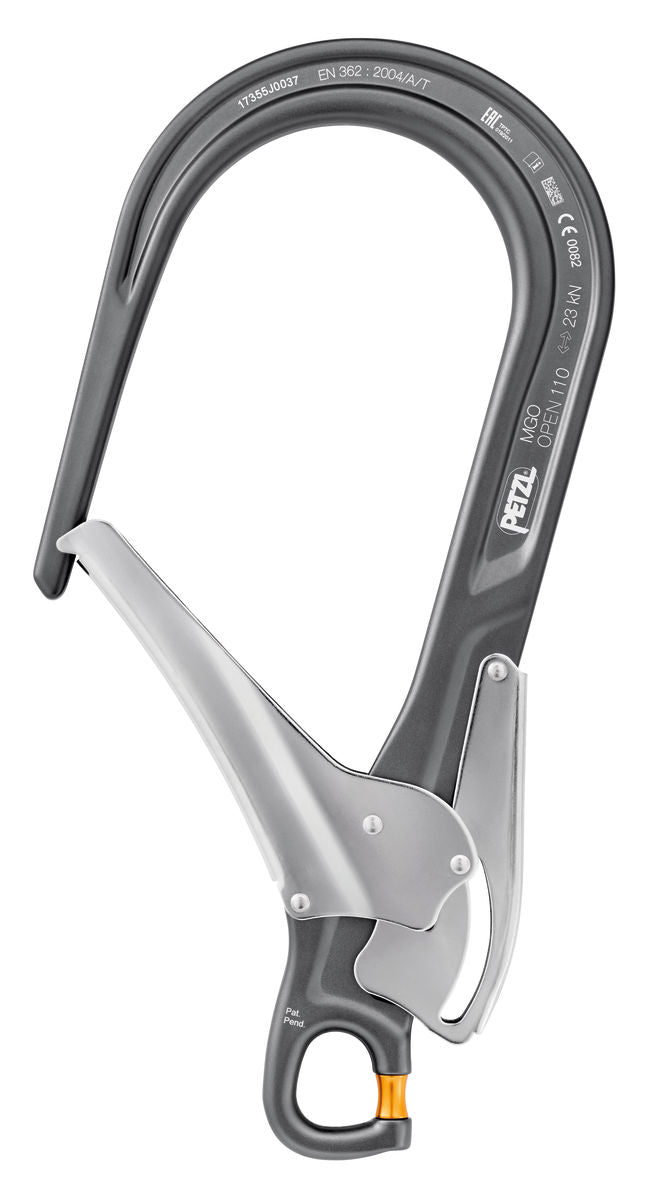 Направлений з'єднувач Petzl MGO OPEN - MGO OPEN - це спрямований з'єднувач з широким отвором і автоматичною системою блокування для кріплення до металевих конструкцій, дротяних канатів і стовпів великого діаметру. Він має гвинтове з’єднувальне отвір для поєднання з різними типами шнурків. Це означає, що з'єднувальний елемент може бути використаний повторно в разі пошкодження з'єднувального засобу. MGO ВІДКРИТО