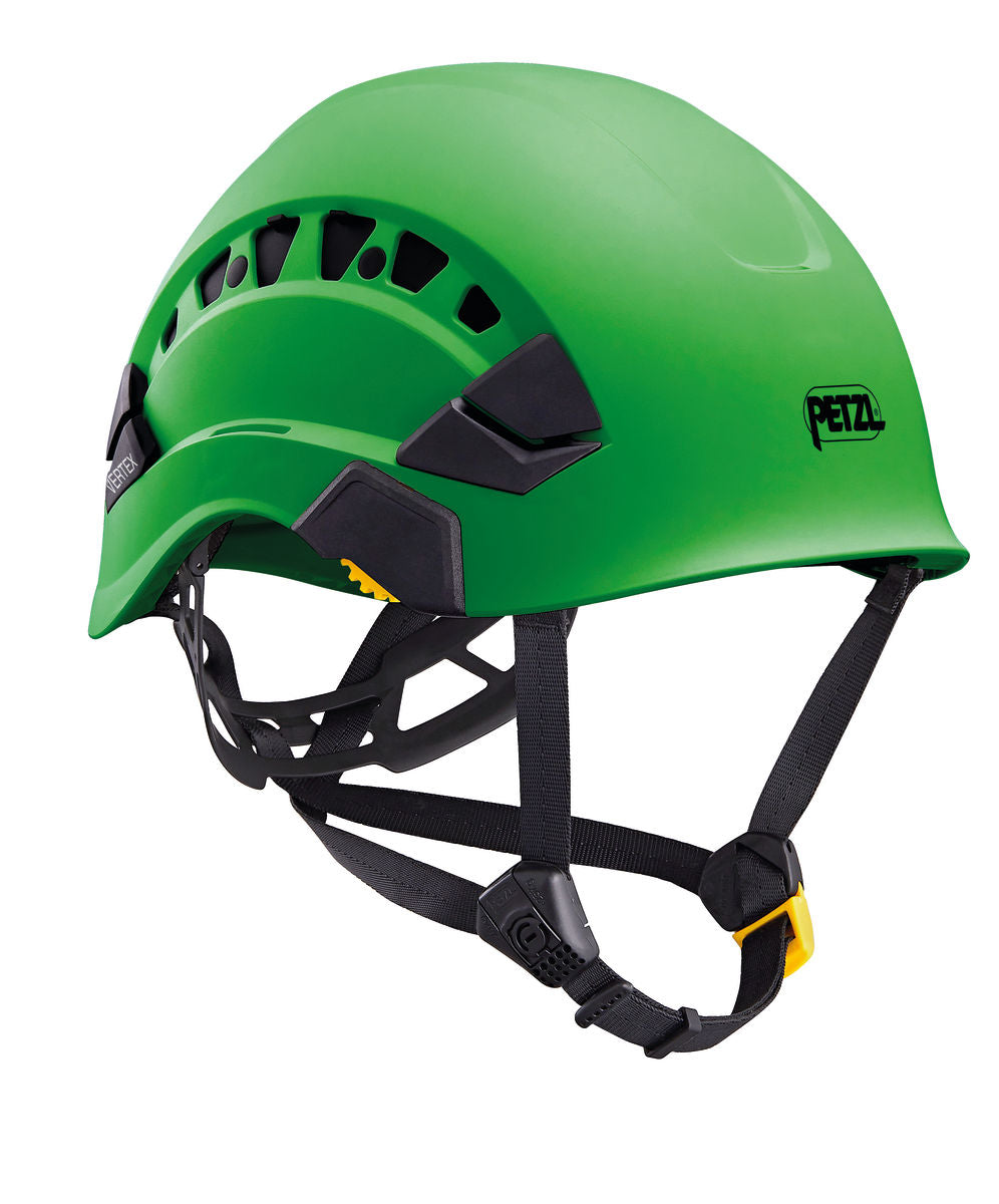 Шолом Petzl VERTEX® VENT - Шолом VERTEX VENT забезпечує високий комфорт при носінні завдяки 6-точковій текстильній підвісці та системам CENTERFIT і FLIP&FIT, які забезпечують відмінну посадку шолома на голові. Завдяки ремінцю для підборіддя з регульованою силою утримування він підходить як для роботи на висоті, так і для роботи на землі. Він має вентиляційні отвори з розсувними клапанами для вентиляції шолома. Оптимальна інтеграція налобного ліхтаря Petzl, козирка та стандартного захисту слуху