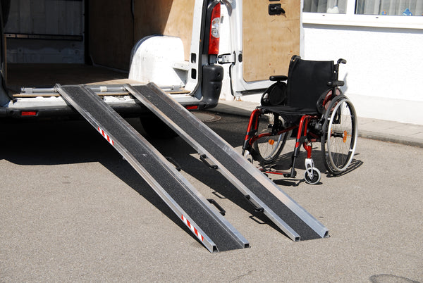 ALTEC Leichte Aluminiumschiene mit Rand RAS – – Jetzt erhältlich im MTN Shop DE.