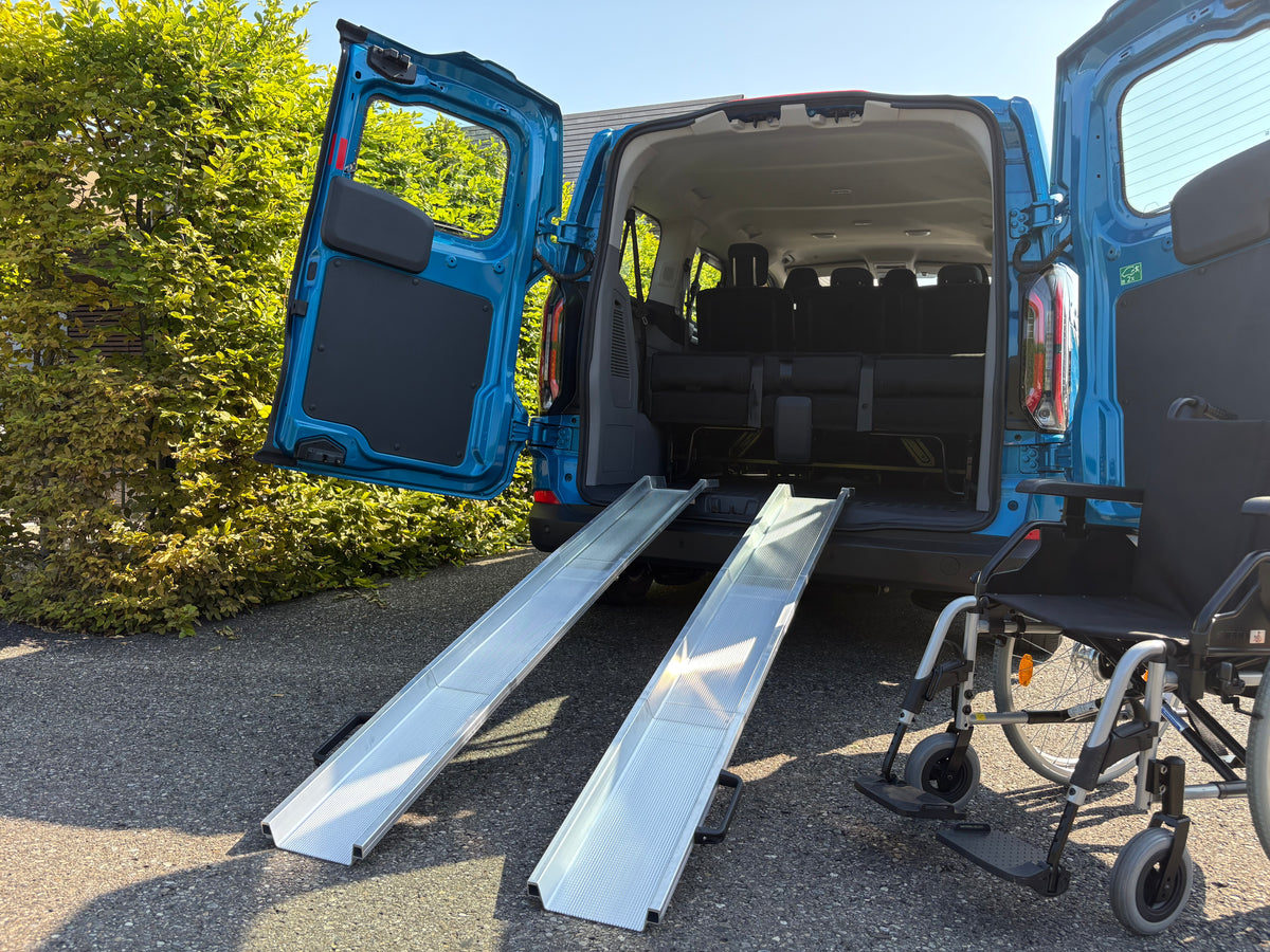 ALTEC ABS-Z Auffahrrampen paarweise an Fahrzeug-Hecktür Rückansicht - imagen 4
