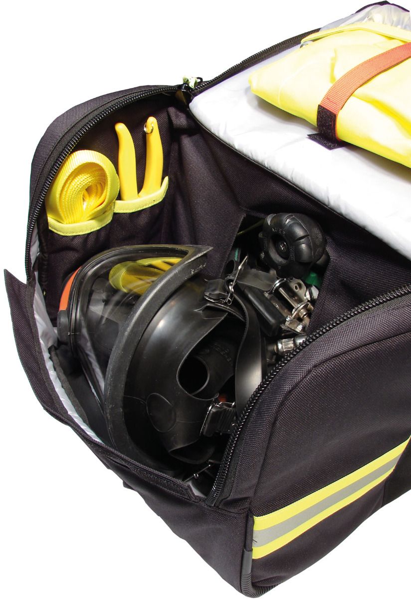 TEE-UU GEARBAG PRO Sicherheitstrupptasche video - Schwarze TEE-UU Sicherheitstrupptasche mit Helm und Schutztechnik, leichte Reflexstreifen. - 4721-9005 - imagen 2