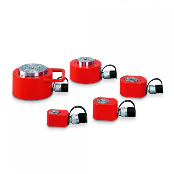 Yale Hydraulik Zylinder, Flachprofil YLS/YFS – Kurzhub- und Flach-Zylinder bieten sich dort an, wo nur wenig Freiraum zur Verfügung steht. Diese kompakten Hydraulikzylinder sind in allen Bereichen der Industrie zu finden, wie z. B. Stahlbau, Schwerindustrie, Kraftwerke, Bauwesen, Anlagenbau usw. Sie werden hauptsächlich eingesetzt zum Heben, Ausrichten, Wiegen, Spannen oder einfach als kompakte Kraftquelle für universelle Pressarbeiten. – Jetzt erhältlich im MTN Shop DE.