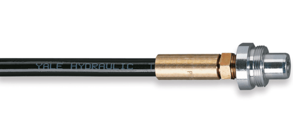 Yale Hydraulik-Schläuche HHC – Diese Thermoplast-Hochdruck-Hydraulikschläuche sind von höchster Qualität und Haltbarkeit. Die vierlagigen Schläuche verfügen über zwei Stahllagen, stabile Armaturen mit 19 mm Sechskant und einen abriebfesten Außenmantel. Die Volumenausdehnung ist äußerst gering. Hydraulikschläuche des HHC haben serienmäßig den passenden Kupplungsstecker CMY-1 – Jetzt erhältlich im MTN Shop DE.