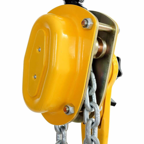 Yale Handhebelzug UNOplus Series A (750 - 6.000 kg) – Der Hebelzug UNOplus – Series A ist das Ergebnis technischer Weiterentwicklung des seit Jahren bewährten UNOplus. Das vielseitige Gerät zum Heben, Ziehen und Verzurren von Lasten zeichnet sich weiterhin durch seine kompakte Bauweise, die robuste Stahlblech-Konstruktion und die leichtgängige Kettenfreischaltung aus. Das erneut reduzierte Gewicht optimiert die Bedienung, macht die Anwendung noch komfortabler und den UNOplus – Series A zu einem handlichen,