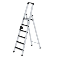 Munk Stufen-Stehleiter einseitig begehbar mit clip-step – Hochwertige Alu-Leiter mit rutschhemmenden Clip-Step Stufen, ergo-pad® Griffzone & 150 kg Tragkraft. Sicher & komfortabel arbeiten – jetzt bestellen! – Jetzt erhältlich im MTN Shop DE. - imagen 4