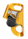 Petzl CROLL® Bruststeigklemme – Die für den Aufstieg am Seil konzipierte CROLL-Bruststeigklemme ist dank ihres Öffnungssystems (Öffnen der Sicherheitssperre durch Blockieren) einfach zu bedienen. Um ein Hängenbleiben zu verhindern, wurde das System komplett in die Seilklemme integriert. Die Verbindungsösen sorgen für effizienten Halt während des Aufstiegs. Zur Anpassung an unterschiedliche Seildurchmesser ist sie in zwei Versionen verfügbar. – Jetzt erhältlich im MTN Shop DE.