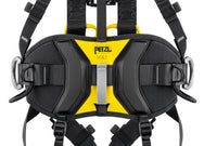 Petzl VOLT WIND, Schutzplatten an Schulterträgern und Hüftgurt gegen Gurtbandverschleiß im Windkraftturm. - imagen 6