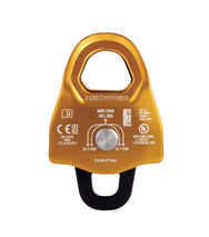 Petzl MINDER S2, Seilrolle mit Karabinern in den Befestigungslöchern. - imagen 3