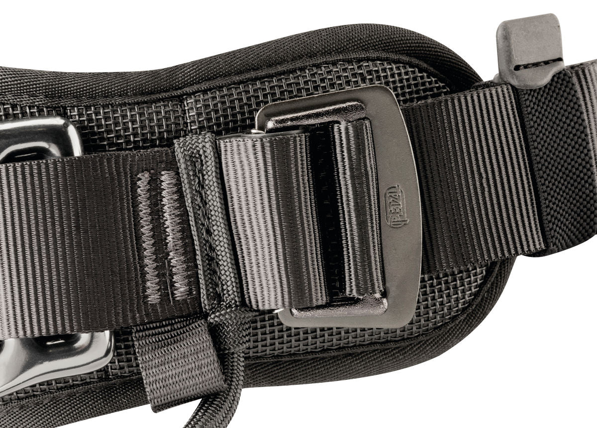 Petzl AVAO® SIT FAST – – Тепер доступний у MTN Shop DE.