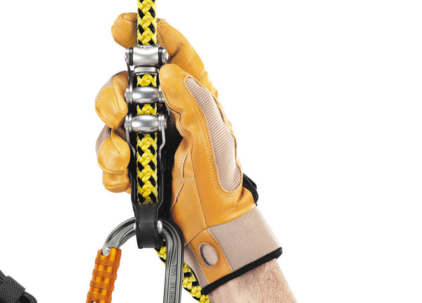 Petzl ZILLON – Einstellbares Verbindungsmittel für die Baumpflege mit einhändiger Bedienung, langlebiger Bauweise und optimierter Seilführung. Erhältlich in 2,5 m, 4 m und 5,5 m.