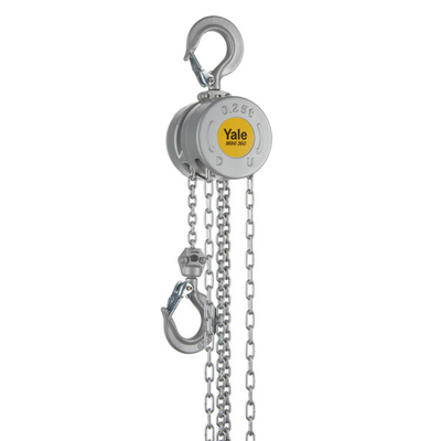 YaleMINI 360 Handkettenzug mit Aluminiumdruckguss-Gehäuse, 360° drehbarem Handkettenraddeckel, verzinkter Lastkette und Sicherheitslasthaken, Tragfähigkeit 250–500 kg.