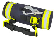 TEE-UU VARIO Feuerwehrmehrzweckbeutel, Seitenansicht mit Tragegurt, gelben Steckschnallen und eingelegtem Zubehör. - imagen 3